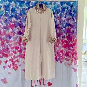 Stan Herman  Leopard Print Zip Front Robe